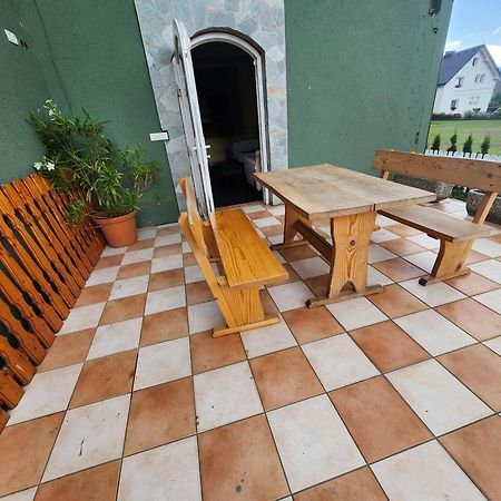 Zirovnica Pension Knafel מראה חיצוני תמונה