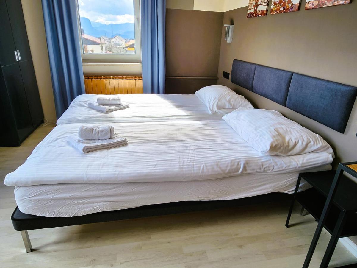 Zirovnica Pension Knafel מראה חיצוני תמונה